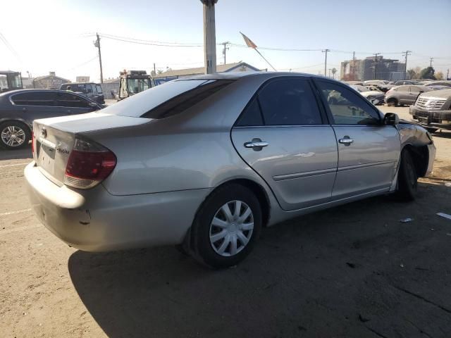 2005 Toyota Camry LE