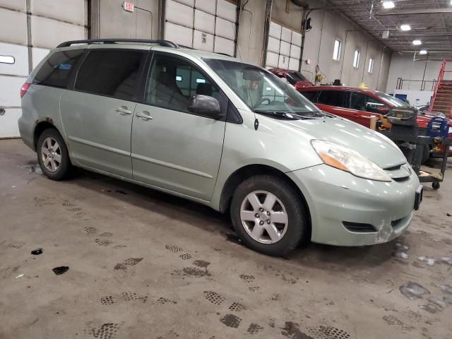 2006 Toyota Sienna CE