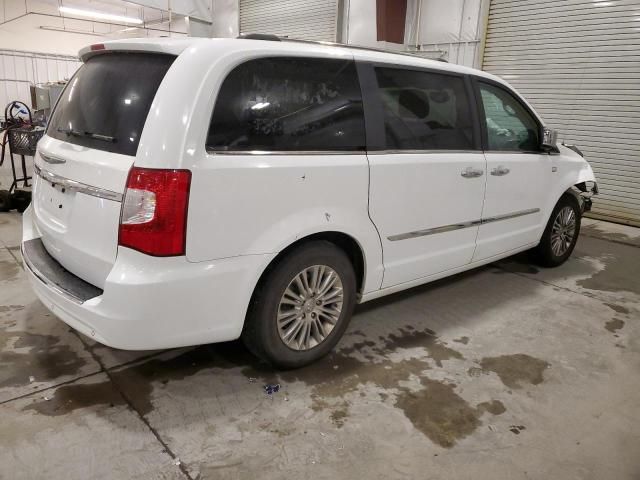 2014 Chrysler Town & Country Touring L