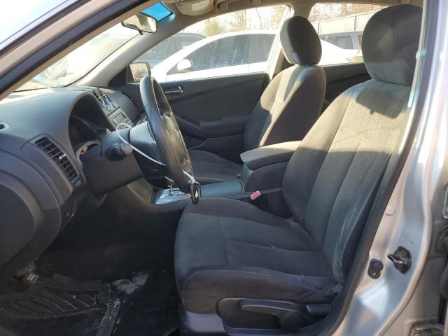 2010 Nissan Altima Base