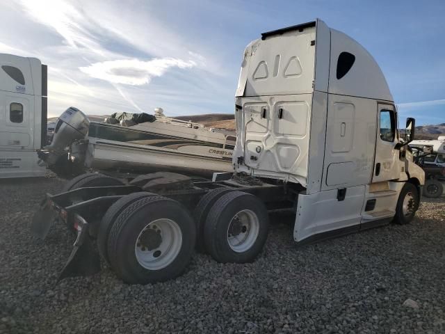 2022 Freightliner Cascadia 126