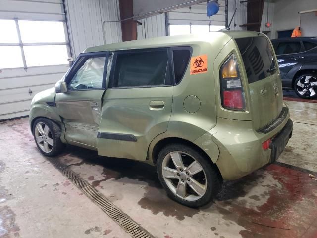 2010 KIA Soul +