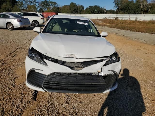 2022 Toyota Camry LE