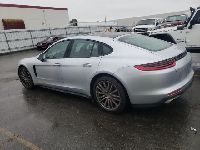 2018 Porsche Panamera 4