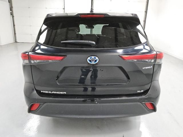 2023 Toyota Highlander Hybrid XLE