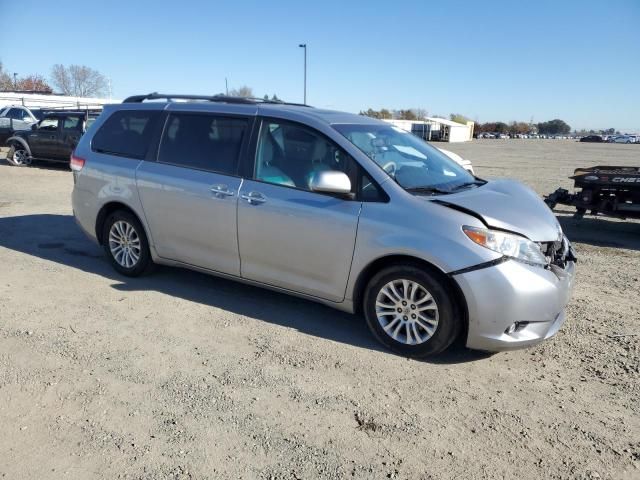 2012 Toyota Sienna XLE