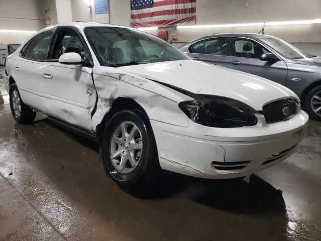 2005 Ford Taurus SEL