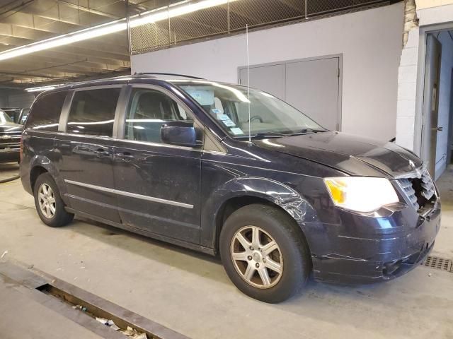 2010 Chrysler Town & Country Touring