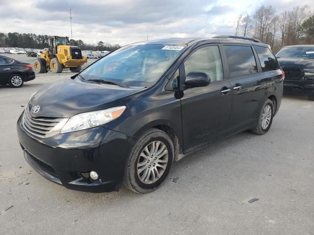 2014 Toyota Sienna XLE