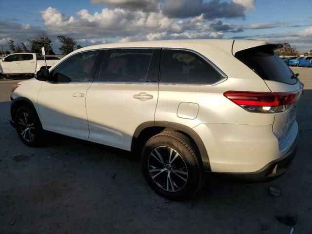 2019 Toyota Highlander LE