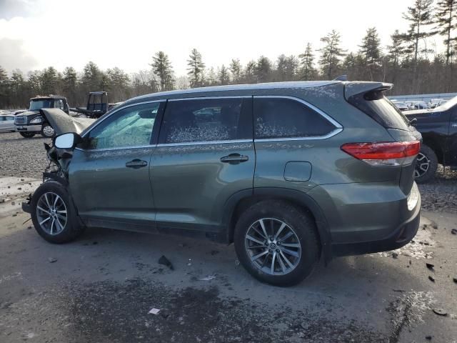 2019 Toyota Highlander SE