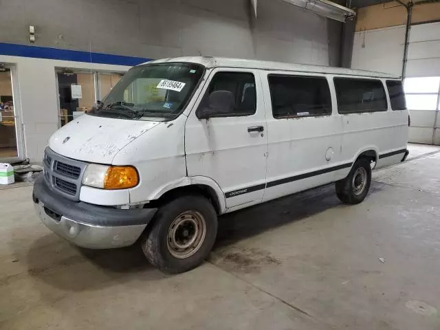 2000 Dodge RAM Wagon B3500