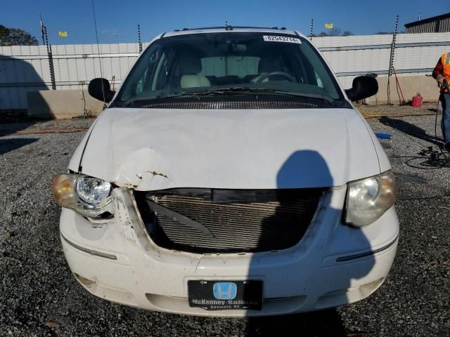 2005 Chrysler Town & Country Touring