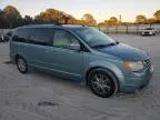 2009 Chrysler Town & Country Limited