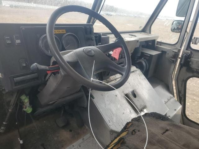 2009 Freightliner Chassis M Line WALK-IN Van