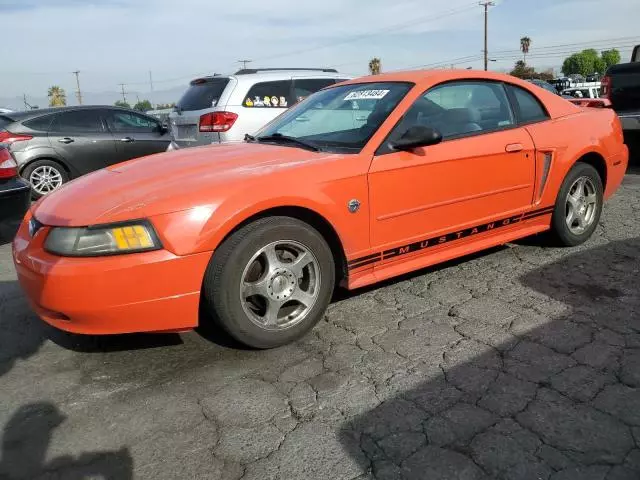 2004 Ford Mustang