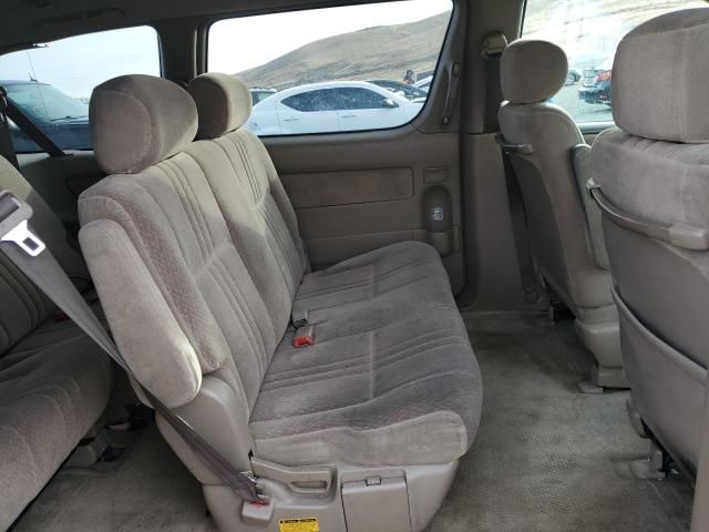 2002 Toyota Sienna CE