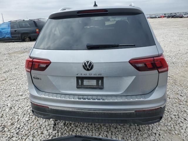 2023 Volkswagen Tiguan SE