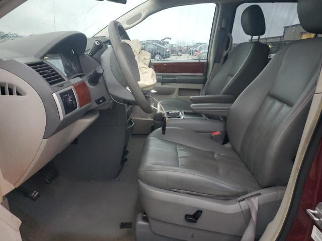 2009 Chrysler Town & Country Touring