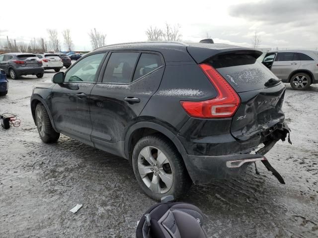 2019 Volvo XC40 T5 Momentum