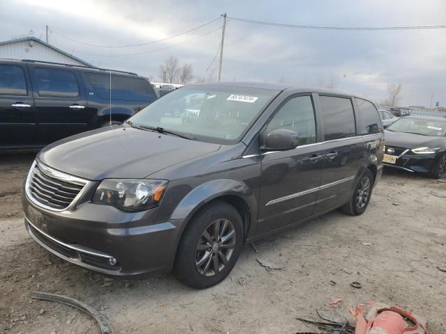 2015 Chrysler Town & Country S