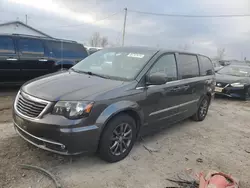 Salvage cars for sale at Pekin, IL auction: 2015 Chrysler Town & Country S