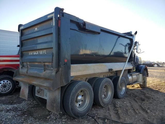 2007 Kenworth Construction T800