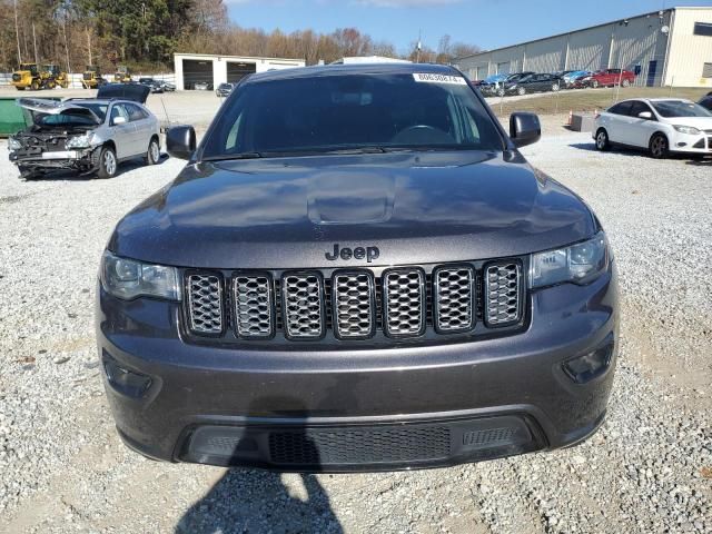 2020 Jeep Grand Cherokee Laredo