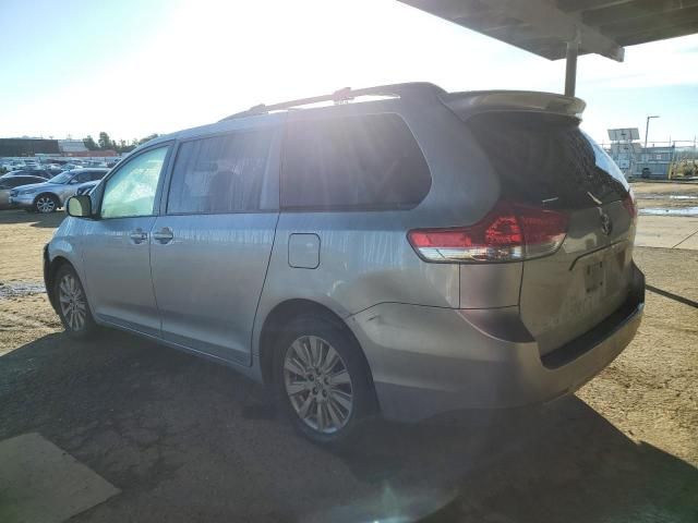 2013 Toyota Sienna LE