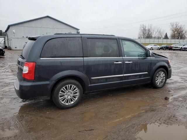 2013 Chrysler Town & Country Touring L