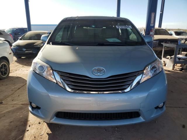 2015 Toyota Sienna XLE