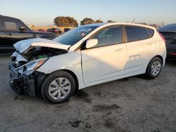 Hyundai Vehiculos salvage en venta: 2017 Hyundai Accent SE