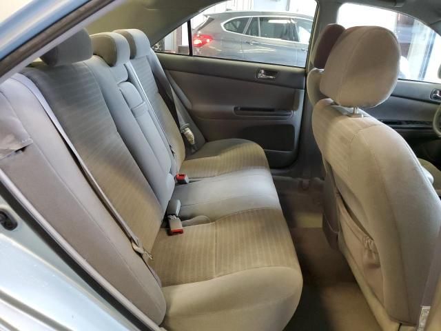 2005 Toyota Camry LE