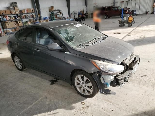 2013 Hyundai Accent GLS