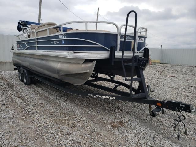 2019 Sun Tracker Boat With Trailer