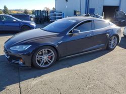 Carros dañados por inundaciones a la venta en subasta: 2015 Tesla Model S 85D