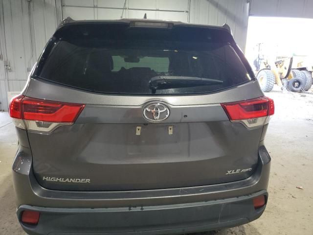 2017 Toyota Highlander SE