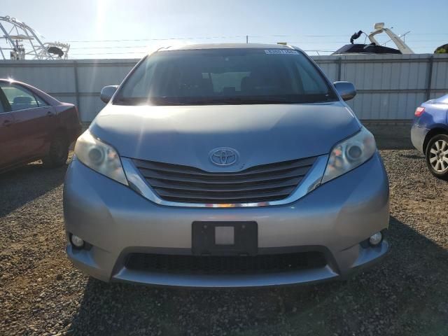 2011 Toyota Sienna XLE