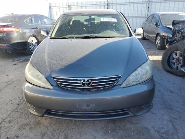 2005 Toyota Camry LE