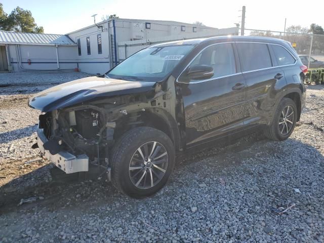 2018 Toyota Highlander SE