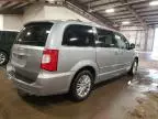 2015 Chrysler Town & Country Touring L