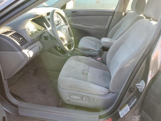 2004 Toyota Camry LE