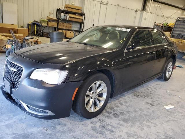 2018 Chrysler 300 Touring