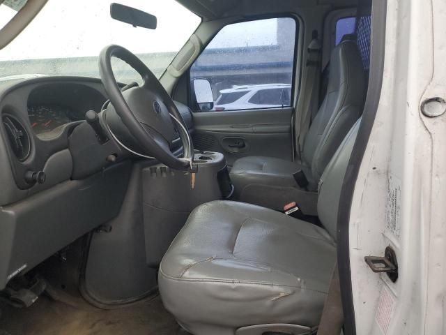 2004 Ford Econoline E250 Van