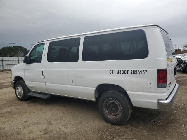 2013 Ford Econoline E350 Super Duty Wagon