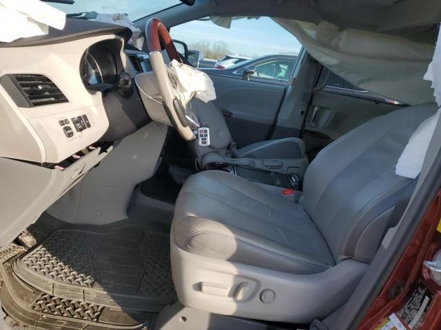 2011 Toyota Sienna XLE