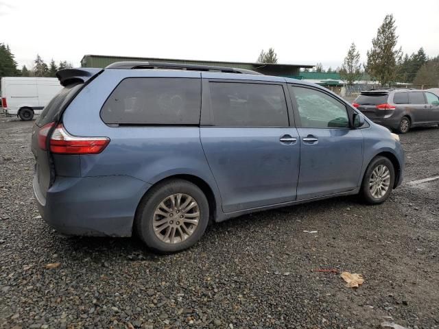 2015 Toyota Sienna XLE