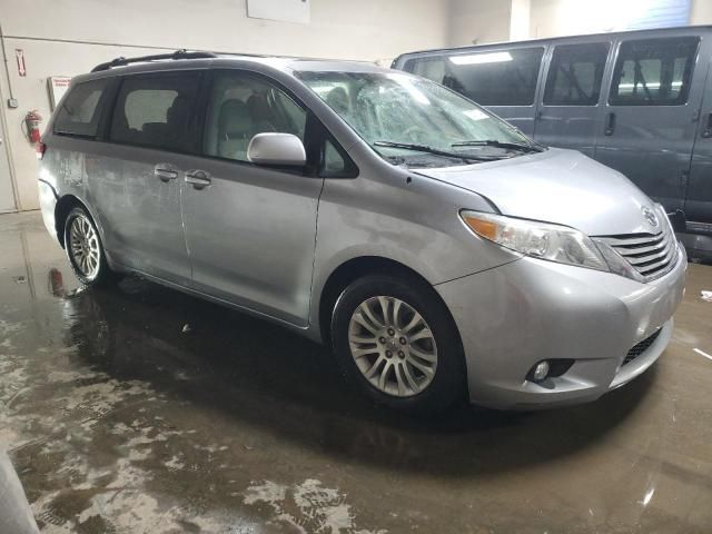 2011 Toyota Sienna XLE