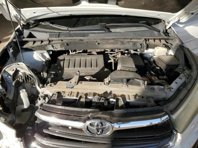 2016 Toyota Highlander LE