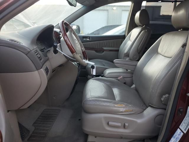 2004 Toyota Sienna XLE